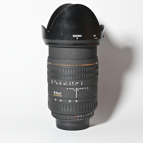 Sigma 70mmd 8 ex - f2.8,